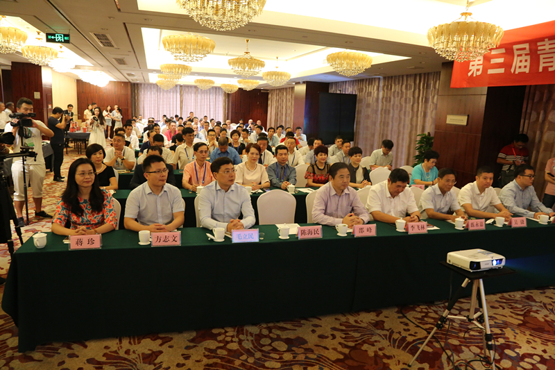 LD.COM-乐动(中国)联手青田华侨   助推“浙里”好茶香飘海外  LD.COM-乐动(中国)在第三届世界青田人大会上举行产品推介会  LD.COM-乐动(中国)联手青田华侨   助推“浙里”好茶香飘海外  LD.COM-乐动(中国)在第三届世界青田人大会上举行产品推介会