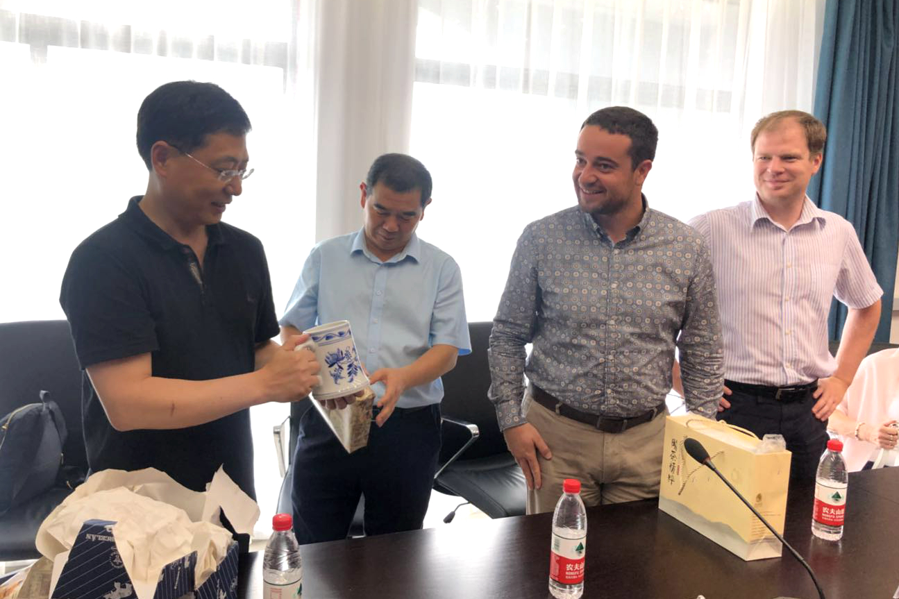 深化中捷交流合作 探索发展新机遇——捷克消费合作社联盟一行莅临LD.COM-乐动(中国)访问交流