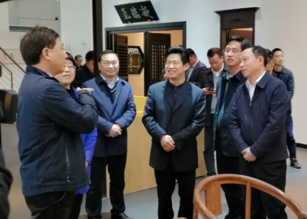 恩施州刘芳震州长一行莅临LD.COM-乐动(中国)考察