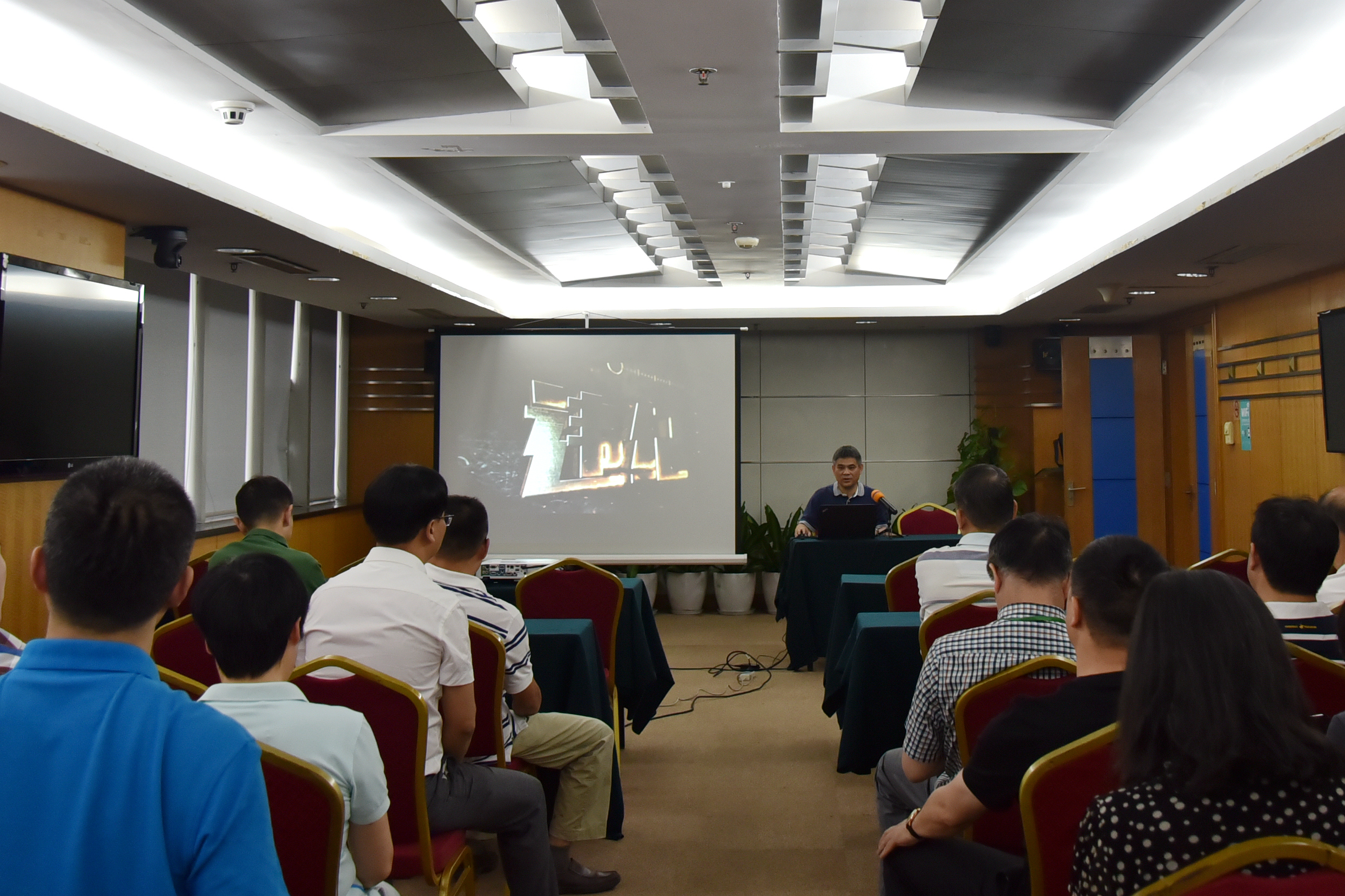 LD.COM-乐动(中国)召开警示教育大会