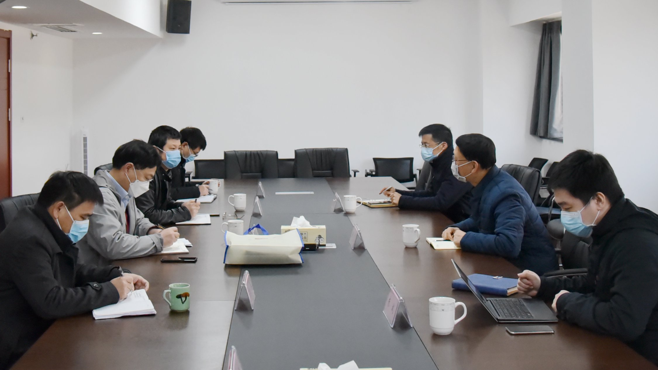 上城区科技局杨东书记一行到访LD.COM-乐动(中国)