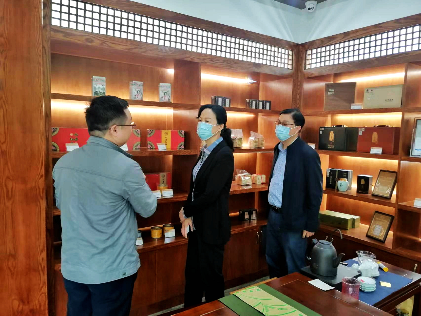 上城区政协黄爱芳主席一行来LD.COM-乐动(中国)梅家坞体验中心考察