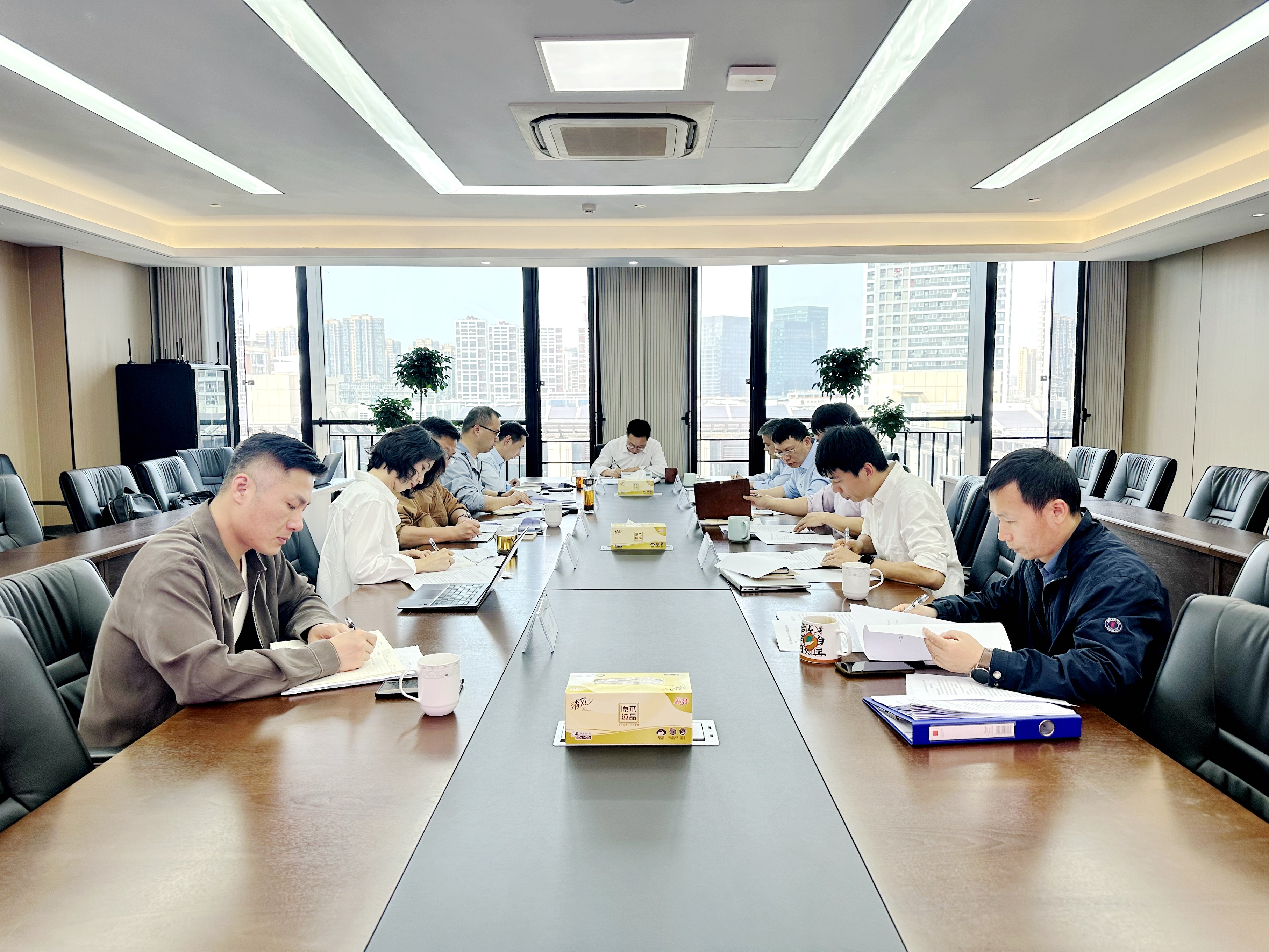 LD.COM-乐动(中国)党委理论学习中心组举行专题研讨（扩大）学习会